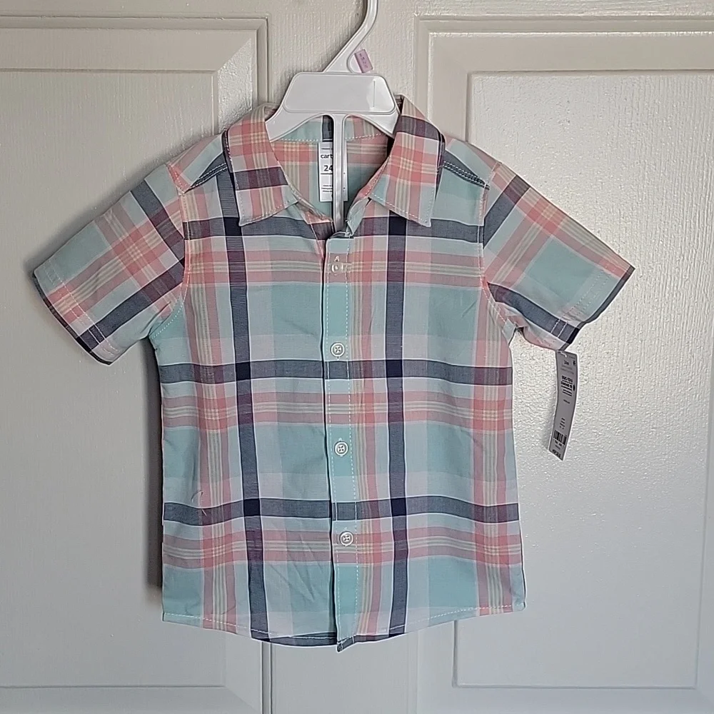 Carter's boys 24 months, 2 piece shirt and short set. NWT